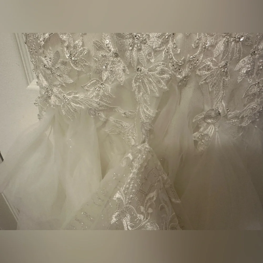Martin Thornburg Branson Wedding Dress 122231 - Picture 9 of 17